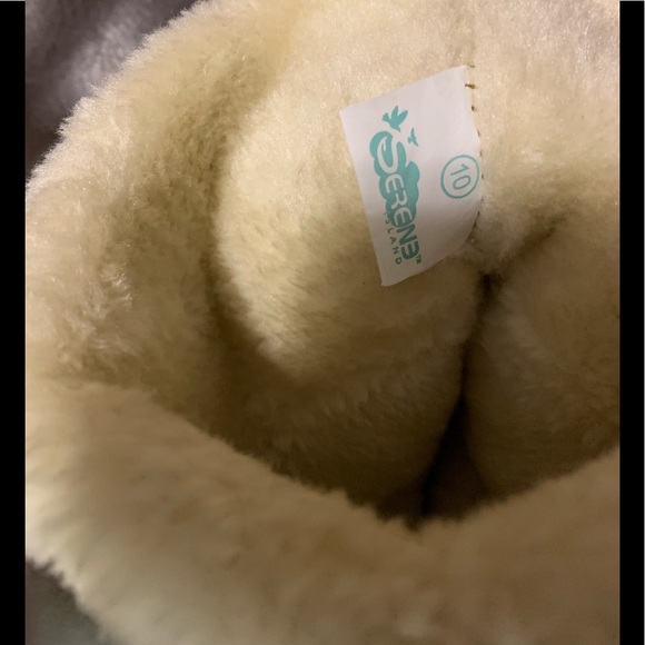 Winter Boots (Women’s) - Picture 5 of 5